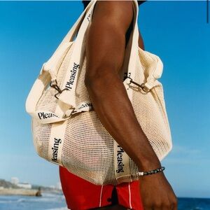 Pleasing Beach Bag - Cream and Black